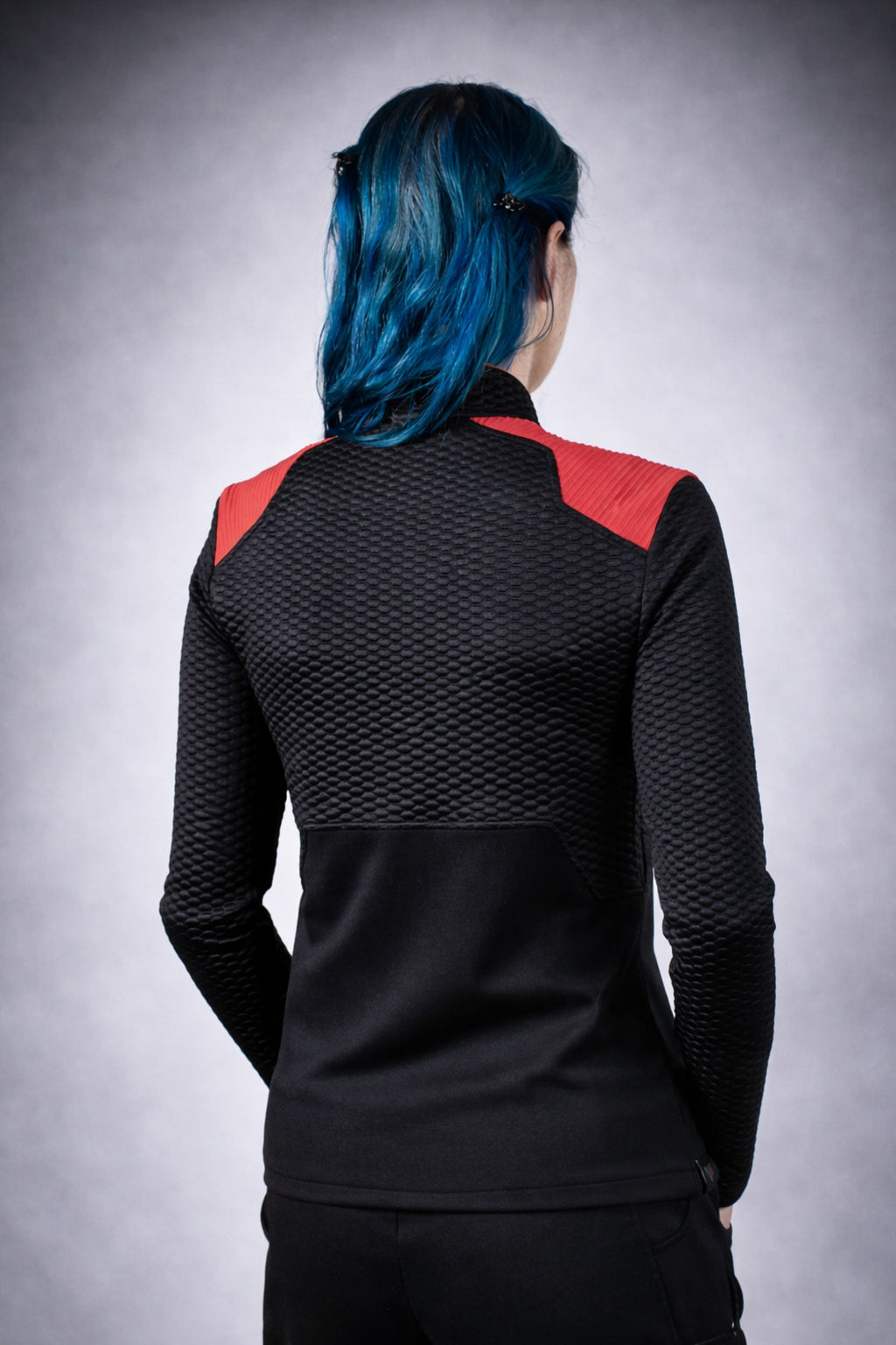 RR Q10 Black and red women's pullover