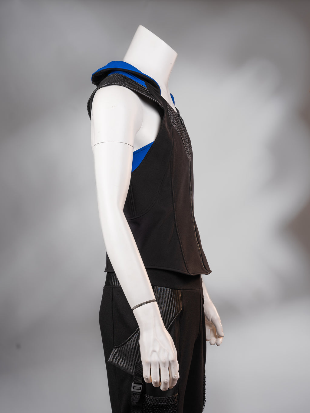 OD-L Black futuristic vest