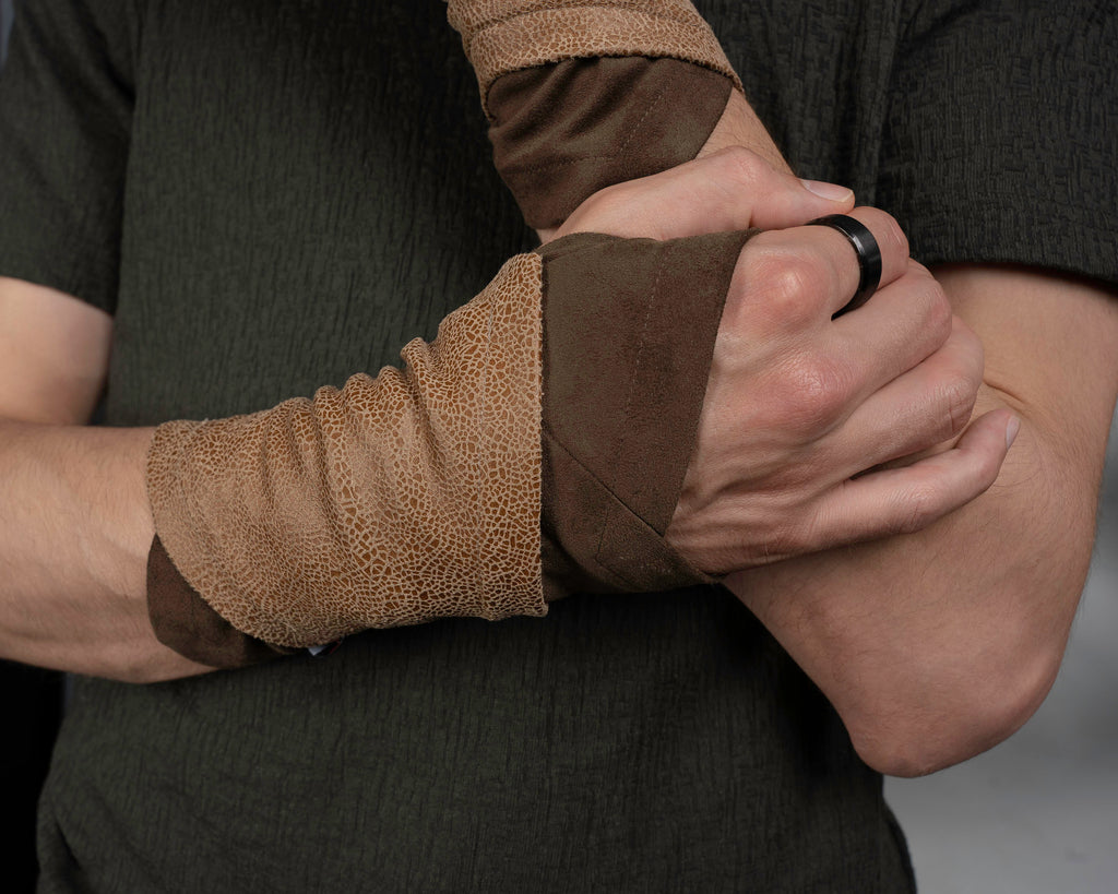 Close-up of tan and brown faux suede fingerless glove with ring on finger – ZOLNAR