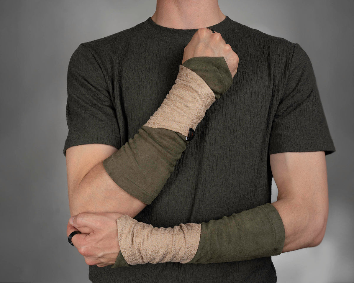 Man wearing khaki bracers with beige armbands, LARP accessories – ZOLNAR