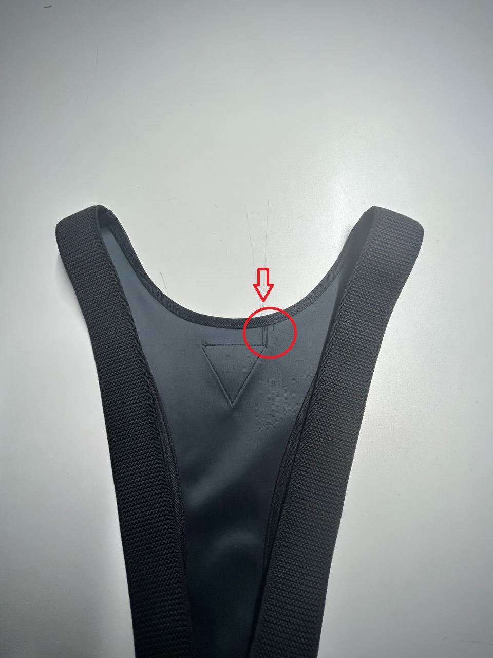 FD-BA-42 Black leather bust harness