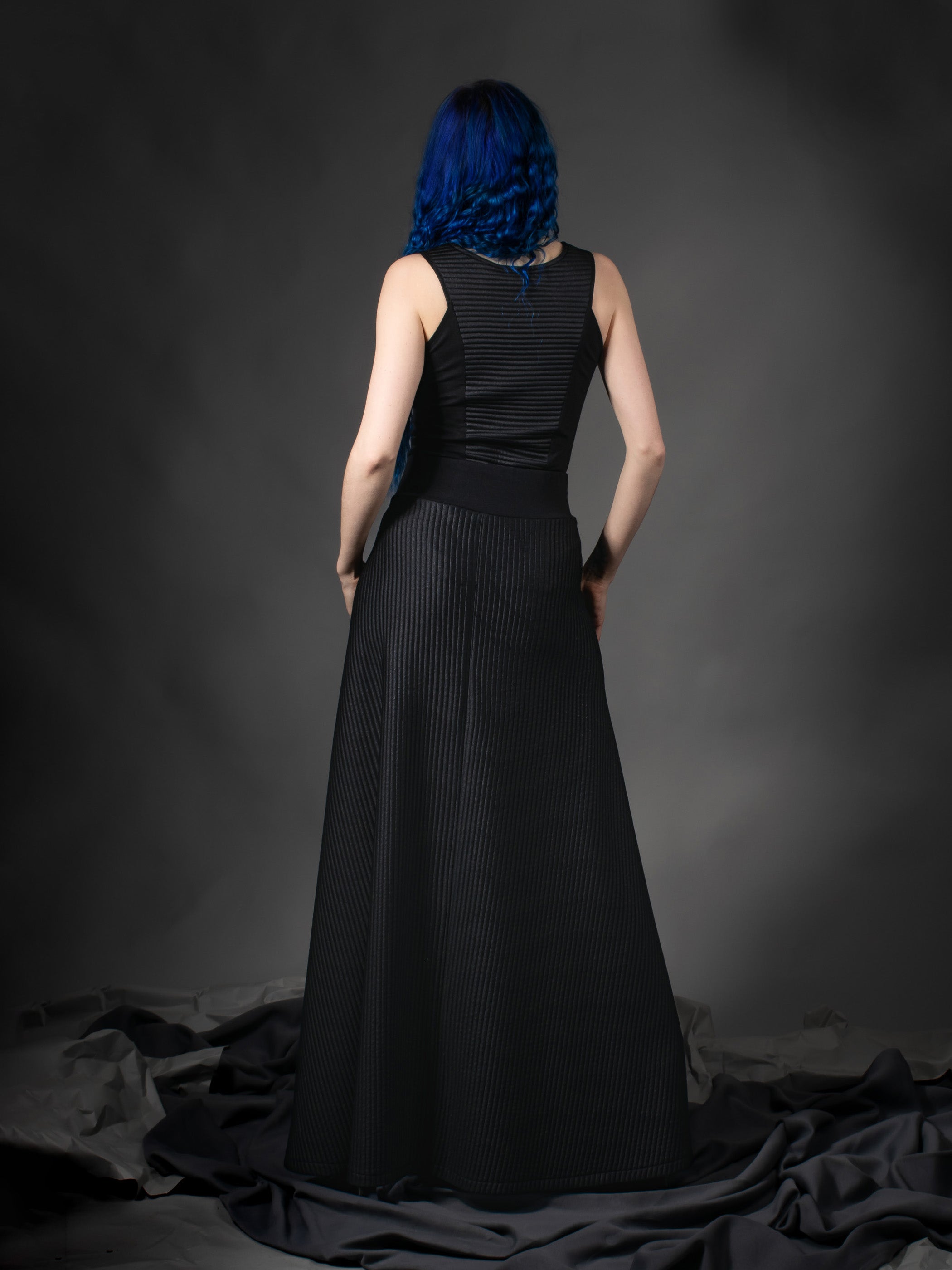 PT-SK-P-38 Skirt with pocket 38 EU size