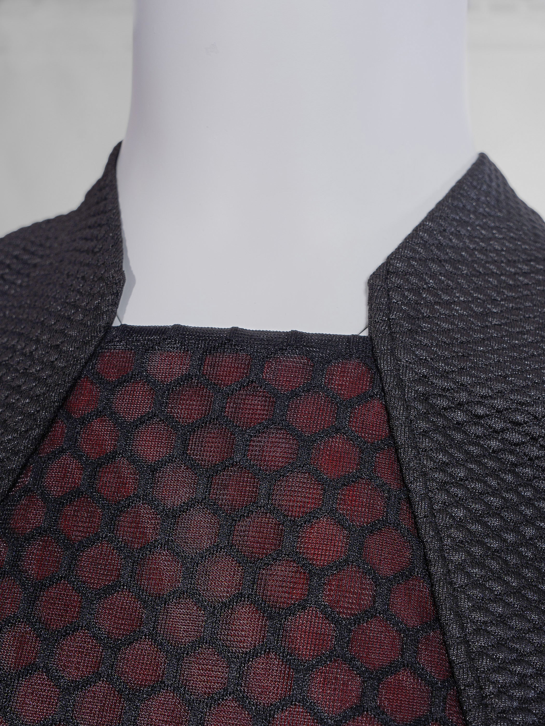 ILM – Black Futuristic Pullover