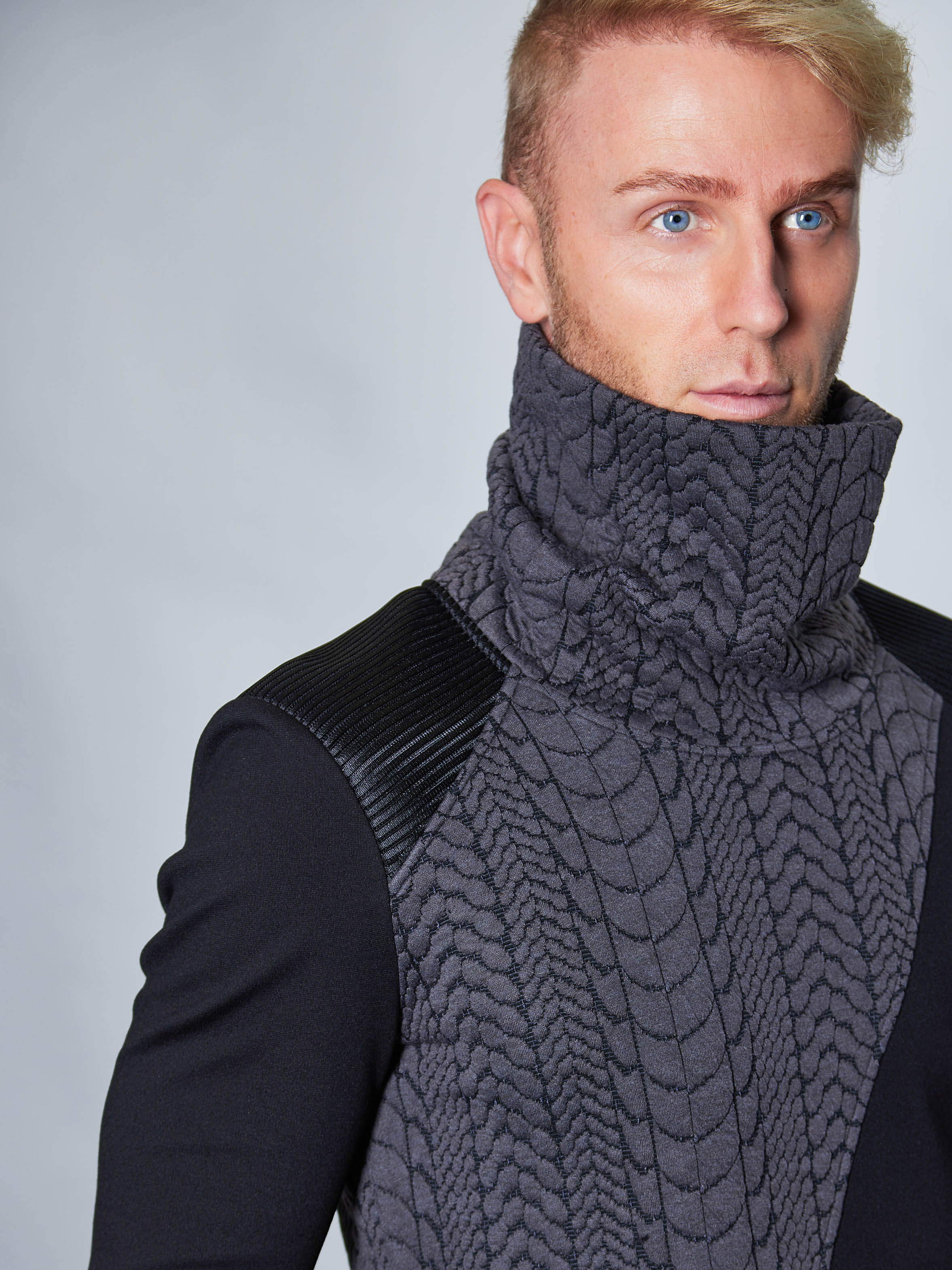 AB-L8 Asymmetrical sweater
