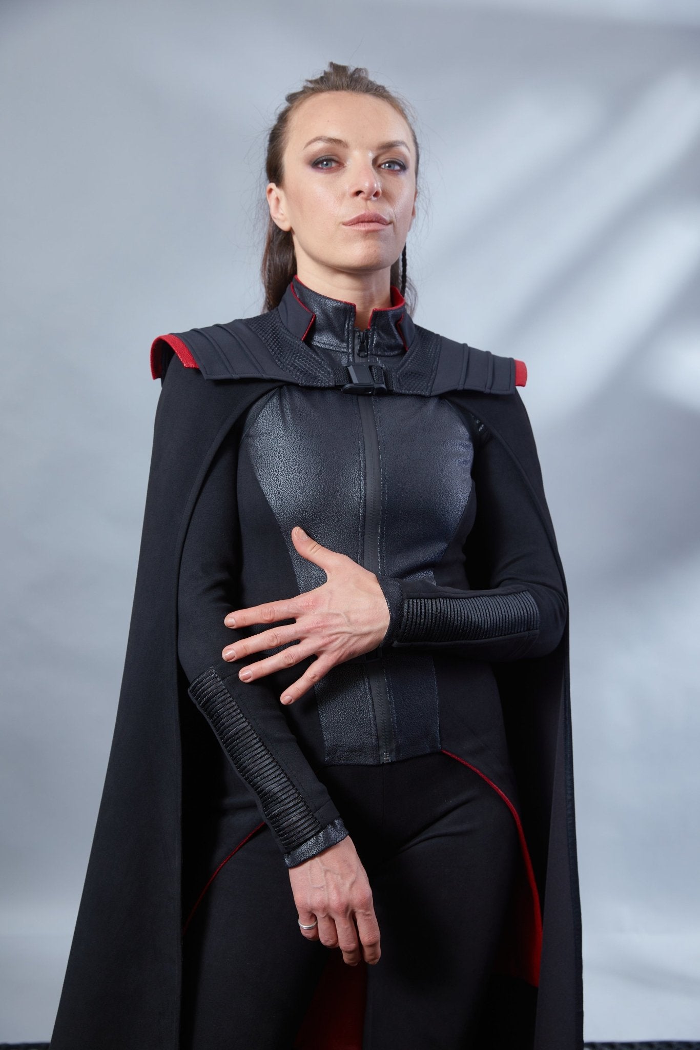 BR-IN Inquisitor arm bracers