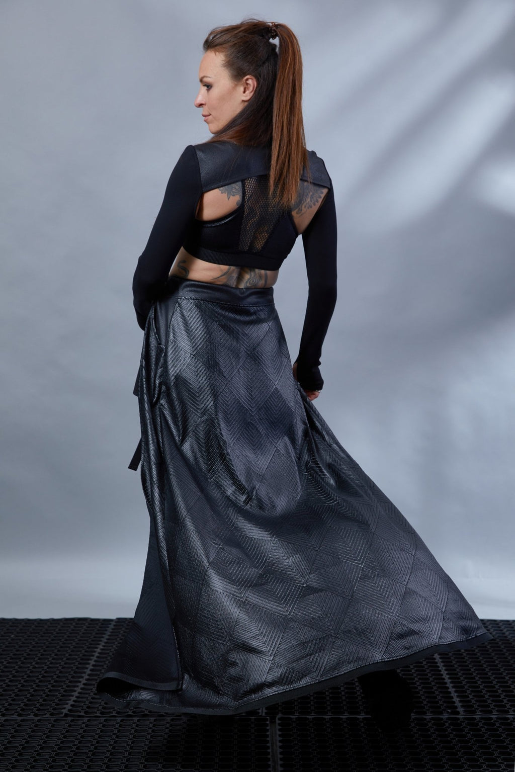 CT7 Black crop top
