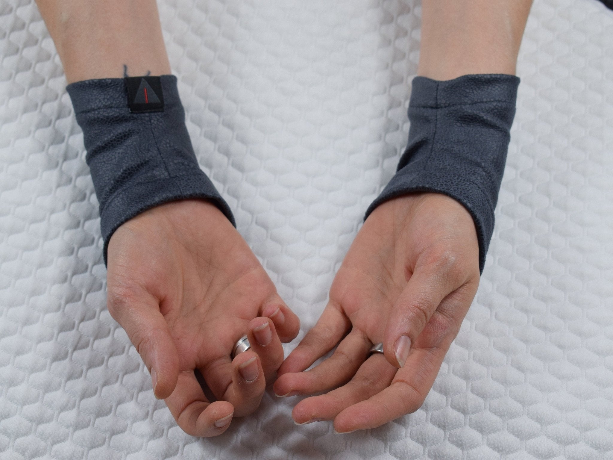 GAU Armbands