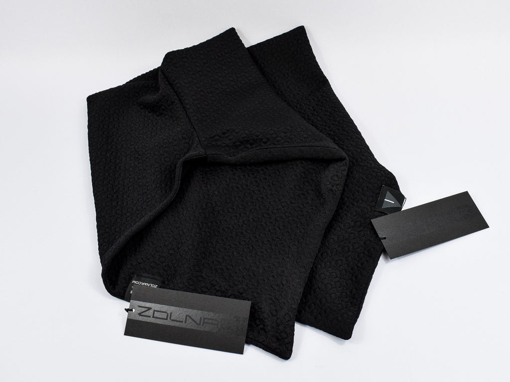 SC2 Q8 Black infinity scarf