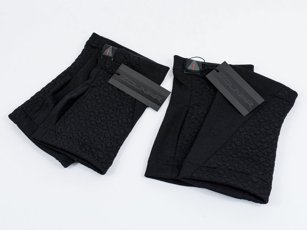WRW2 Q8 Black gloves
