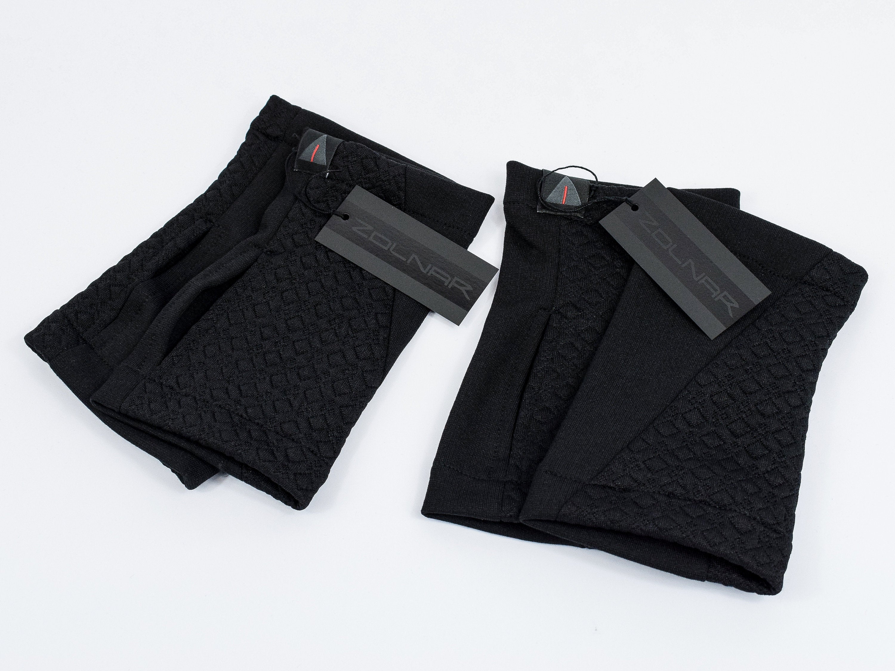 WRW2 Q8 Black gloves