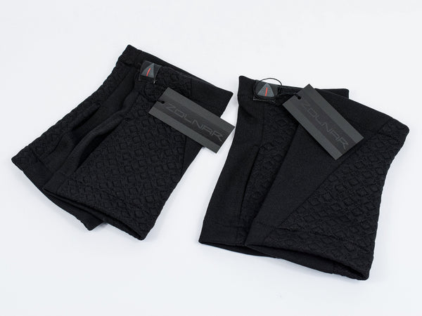 WRW2 Q8 Black gloves