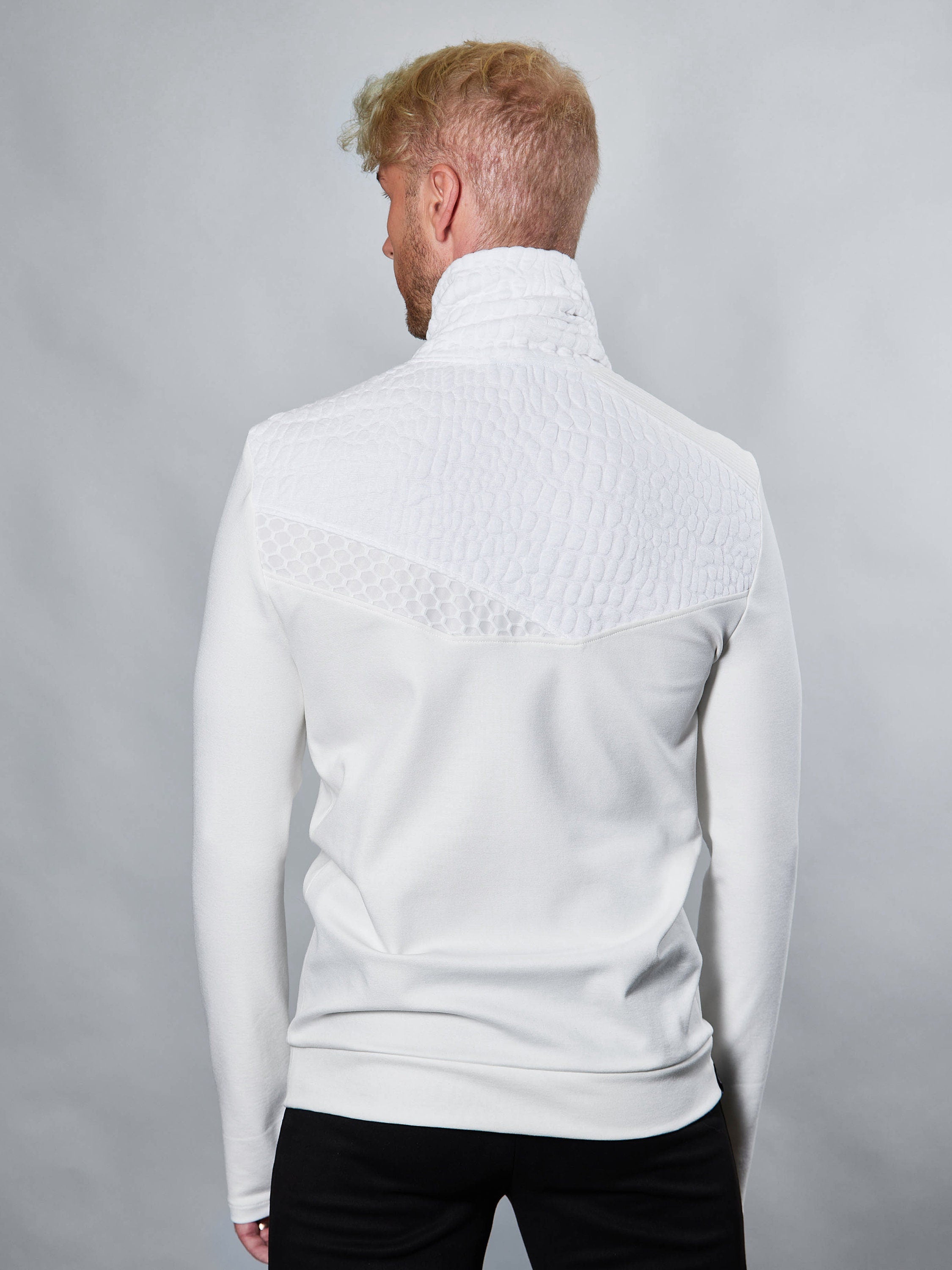 PR-00 White Futuristic pullover