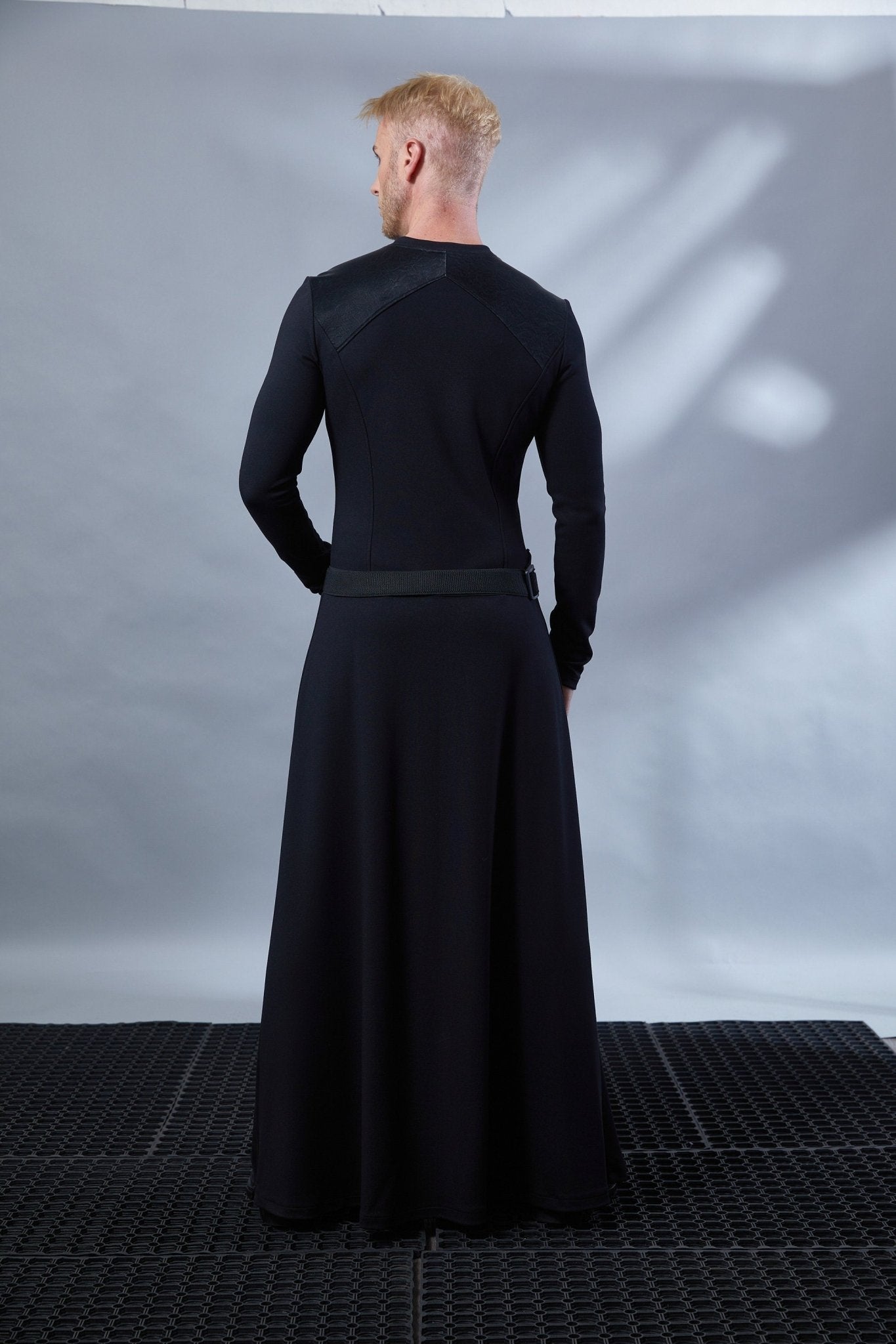 MD Black men's v-neck dress - zolnar
