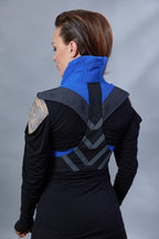 SL Black open shoulder shirt with crew neck - zolnar